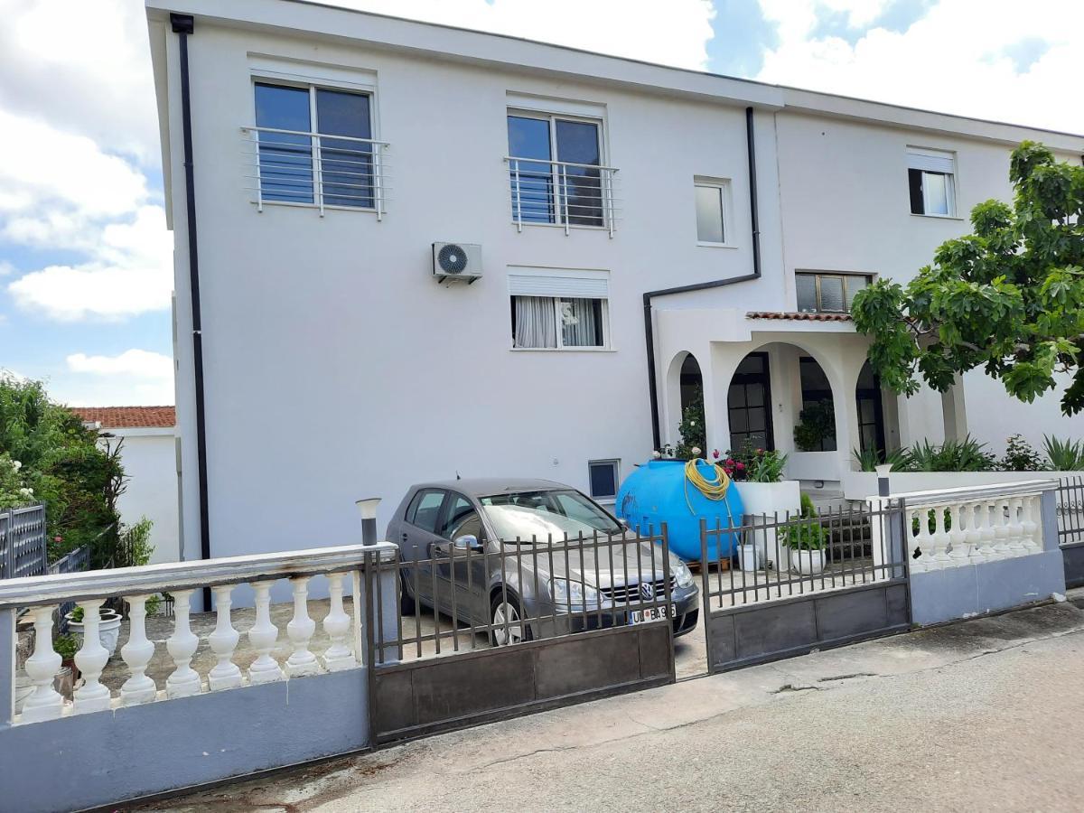 Studio Apartments Jupo Ulcinj Esterno foto