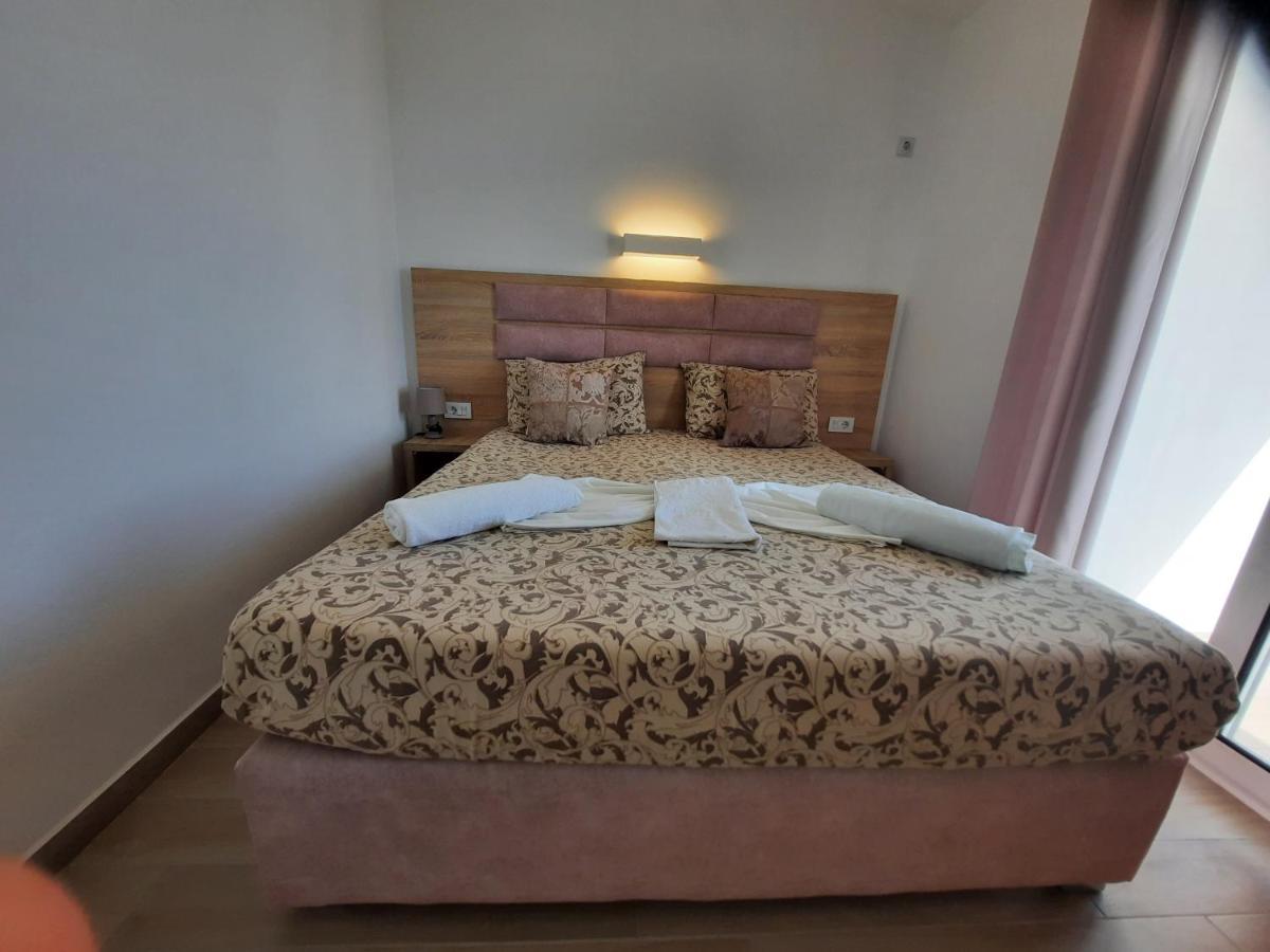Studio Apartments Jupo Ulcinj Esterno foto
