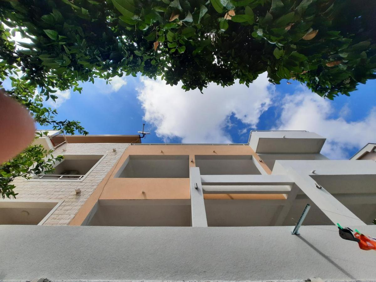 Studio Apartments Jupo Ulcinj Esterno foto