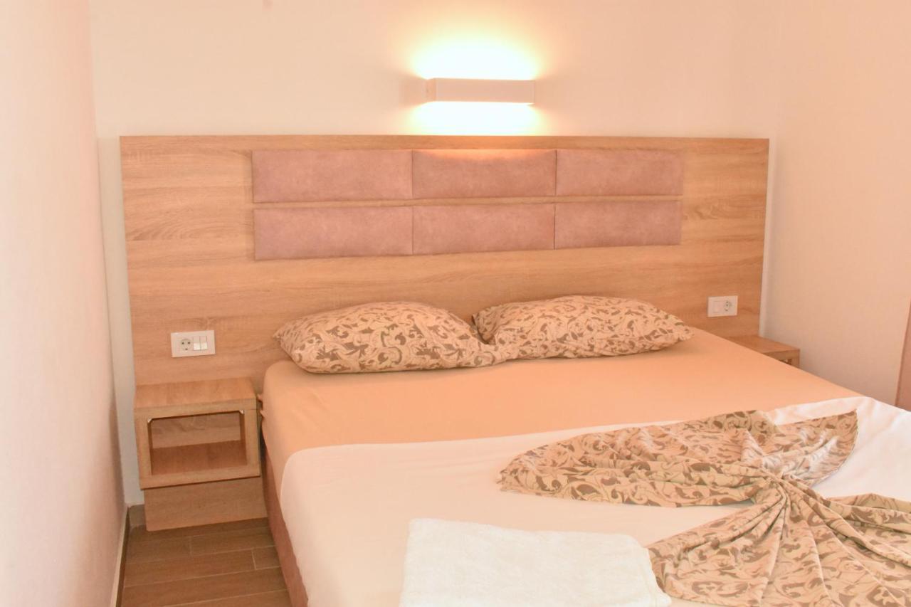 Studio Apartments Jupo Ulcinj Esterno foto