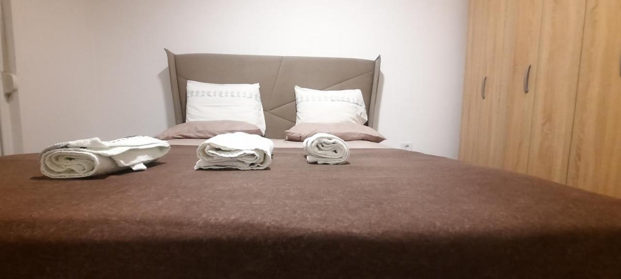 Studio Apartments Jupo Ulcinj Esterno foto