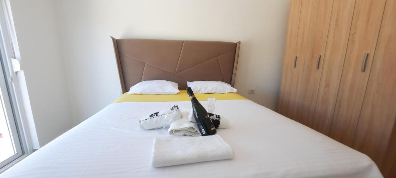 Studio Apartments Jupo Ulcinj Esterno foto
