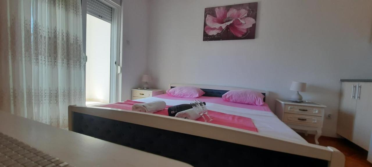 Studio Apartments Jupo Ulcinj Esterno foto