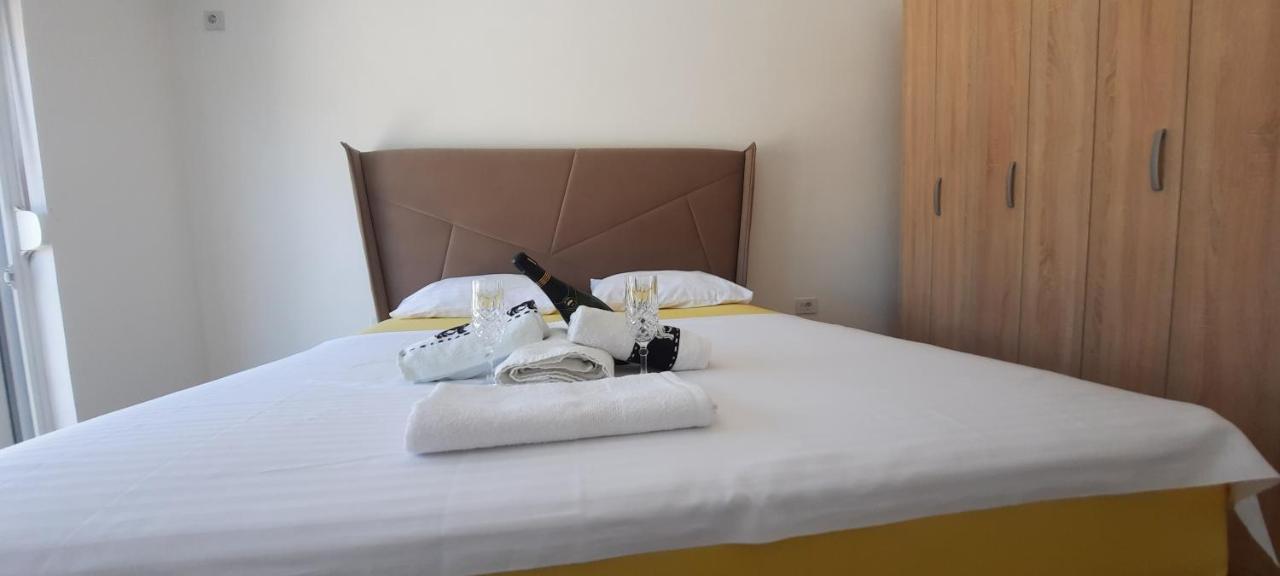Studio Apartments Jupo Ulcinj Esterno foto