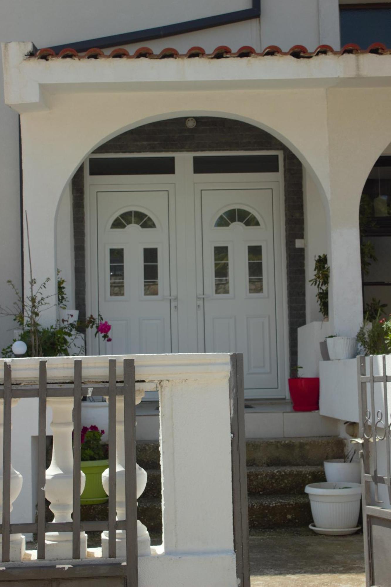 Studio Apartments Jupo Ulcinj Esterno foto