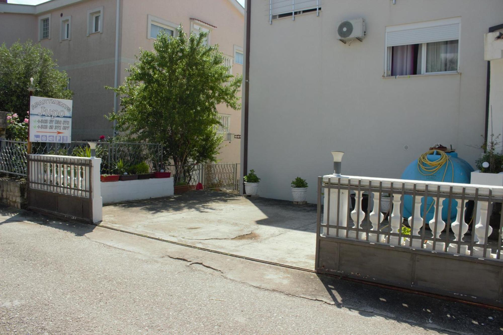 Studio Apartments Jupo Ulcinj Esterno foto