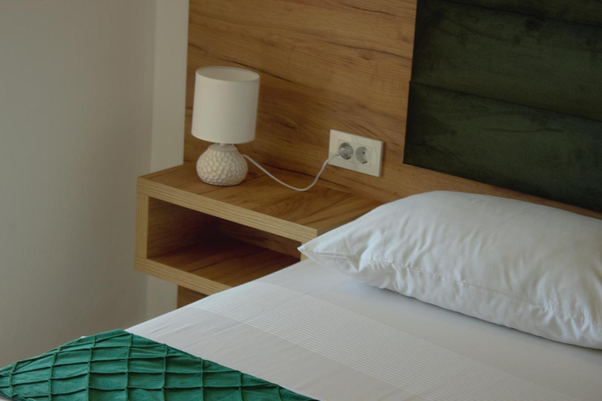 Studio Apartments Jupo Ulcinj Esterno foto